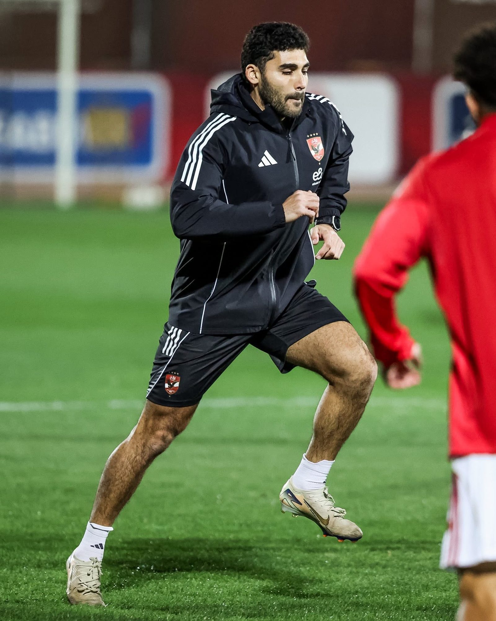 Shihy demonstrating a running drill